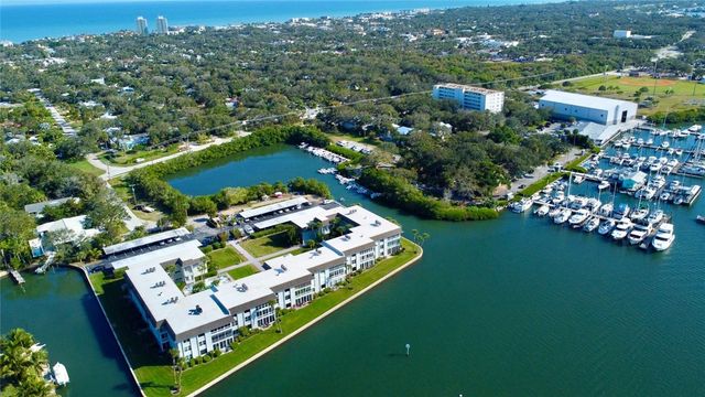 200 Greytwig Road 212, Vero Beach, FL 32963