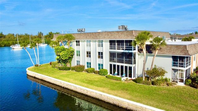 200 Greytwig Road 212, Vero Beach, FL 32963