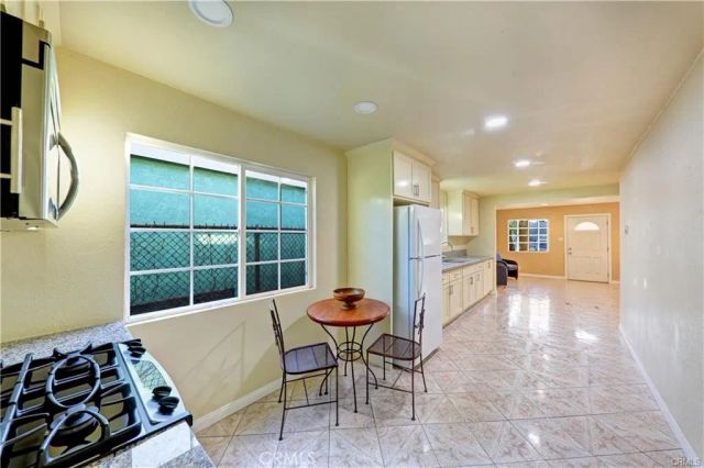 8622 S Fir Avenue, Los Angeles, CA 90002