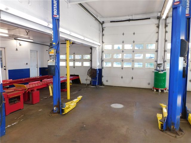 40 Stone Road, Greece, NY 14616