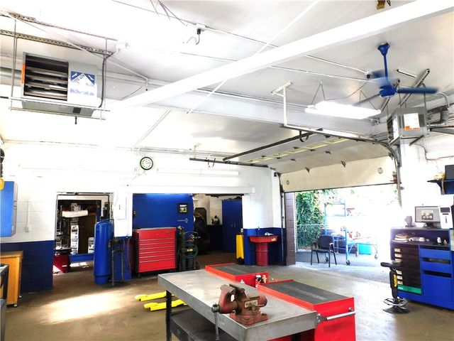 40 Stone Road, Greece, NY 14616