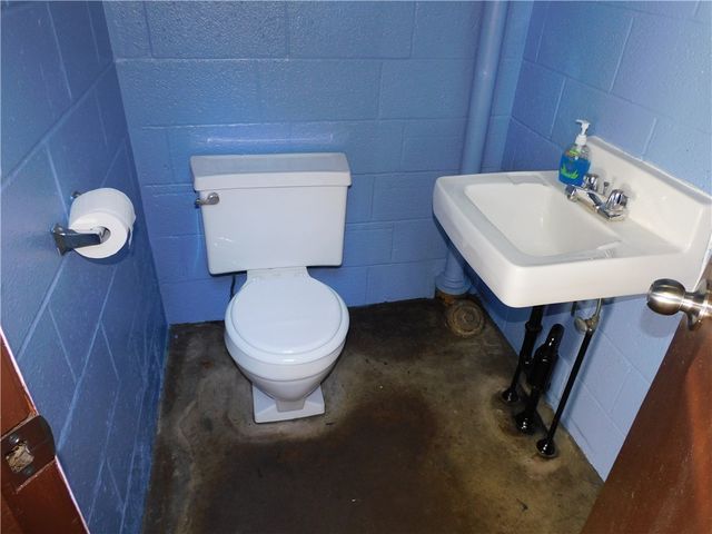 40 Stone Road, Greece, NY 14616