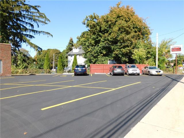 40 Stone Road, Greece, NY 14616