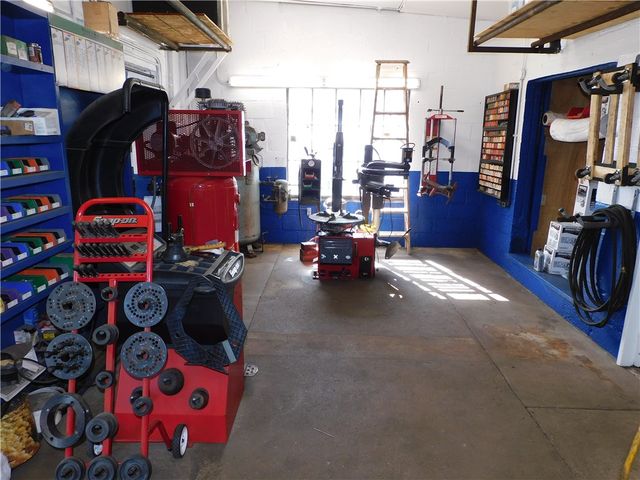 40 Stone Road, Greece, NY 14616