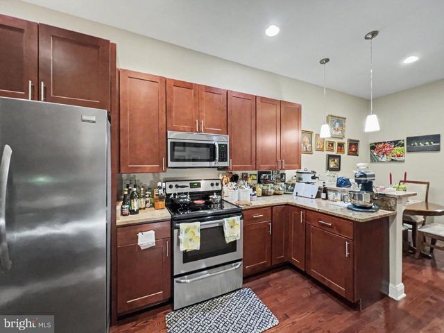 1610 N BROADWAY N, Baltimore, MD 21213