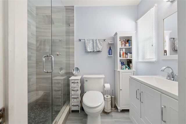 1930 74TH AVENUE N, St Petersburg, FL 33702