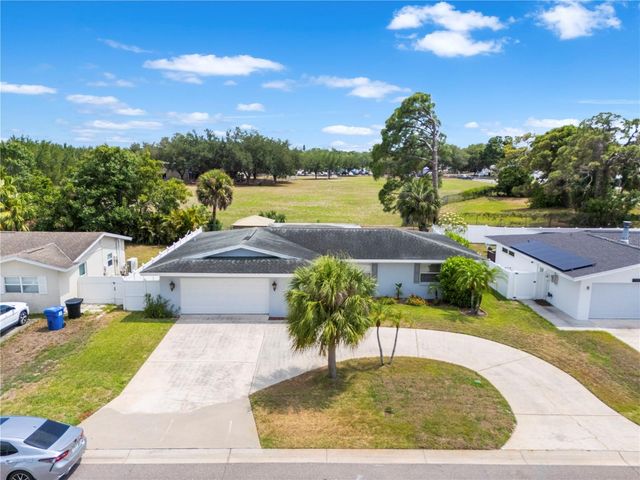 1930 74TH AVENUE N, St Petersburg, FL 33702