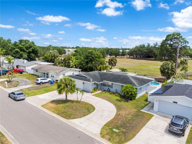 1930 74TH AVENUE N, St Petersburg, FL 33702