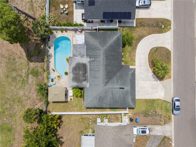 1930 74TH AVENUE N, St Petersburg, FL 33702