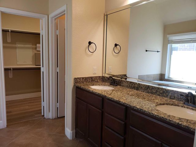 5927 Bristol Path Lane, Sugar Land, TX 77479