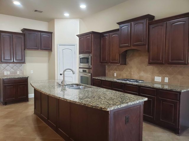 5927 Bristol Path Lane, Sugar Land, TX 77479