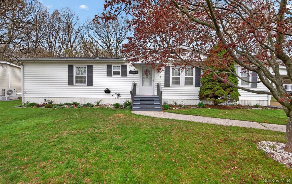 638 Fresh Pond Avenue 375, Calverton, NY 11933