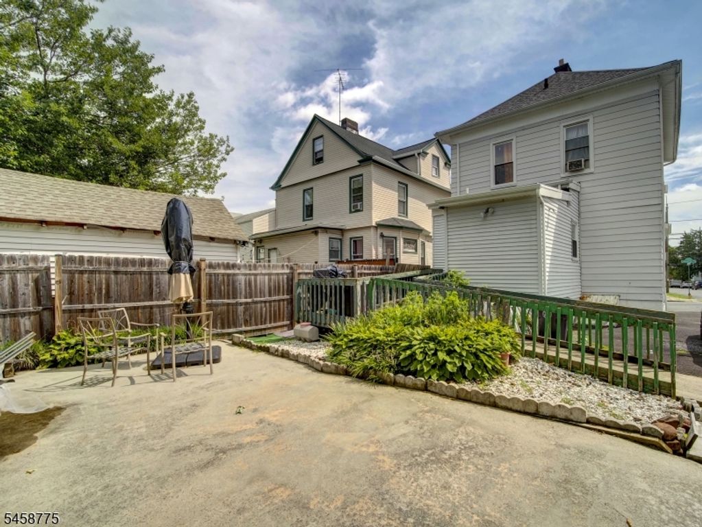 139 Richelieu Ter, Newark City, NJ 07106 — photo 3
