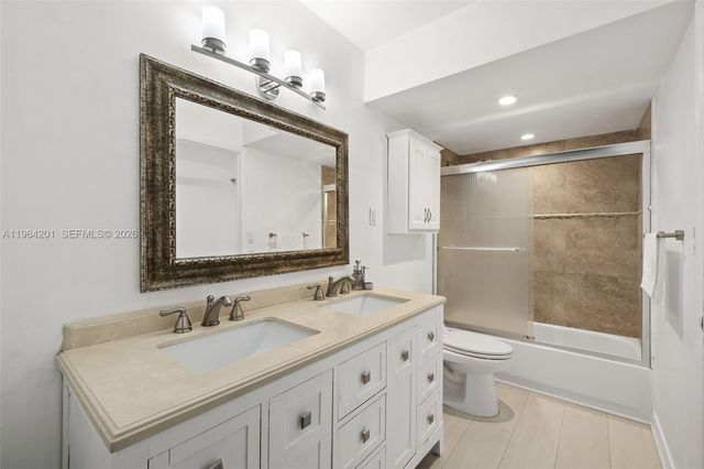 20505 E Country Club Drive 1232, Aventura, FL 33180