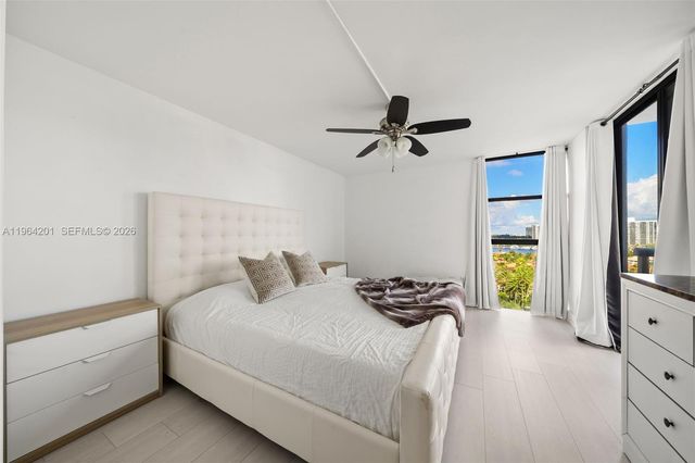 20505 E Country Club Drive 1232, Aventura, FL 33180