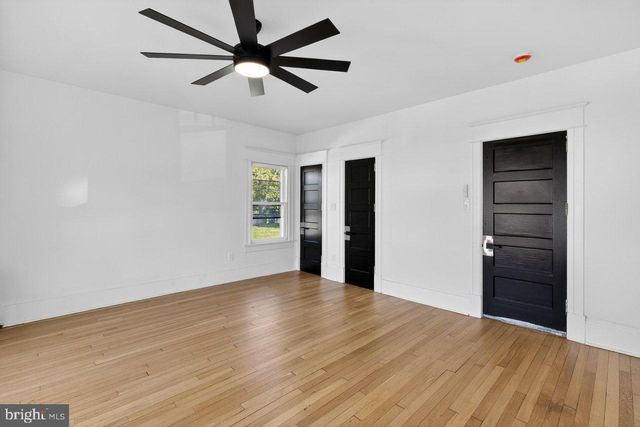 302 BELLEVUE AVE, Trenton, NJ 08618
