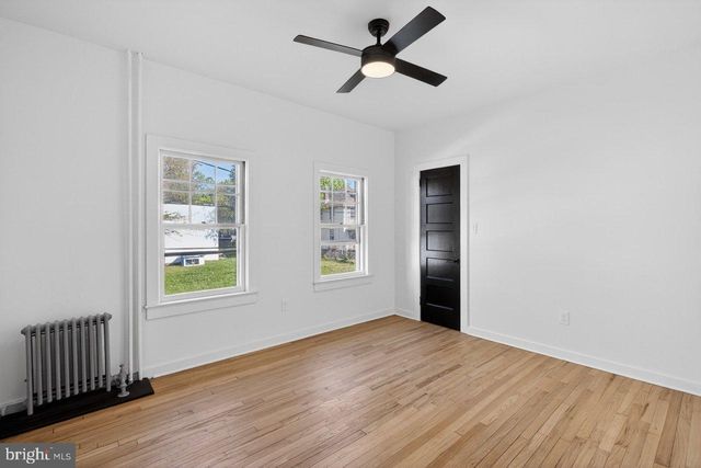302 BELLEVUE AVE, Trenton, NJ 08618