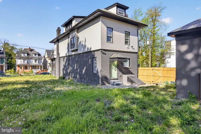 302 BELLEVUE AVE, Trenton, NJ 08618