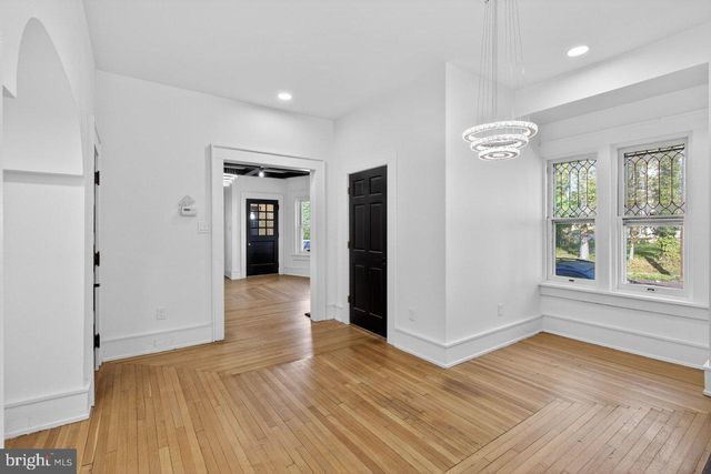 302 BELLEVUE AVE, Trenton, NJ 08618