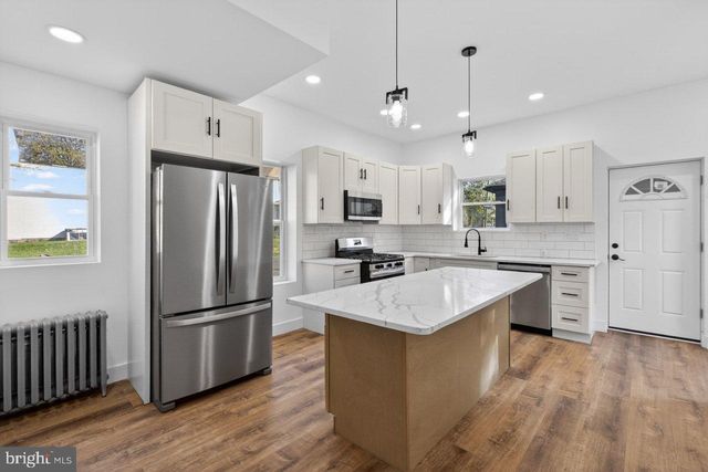 302 BELLEVUE AVE, Trenton, NJ 08618
