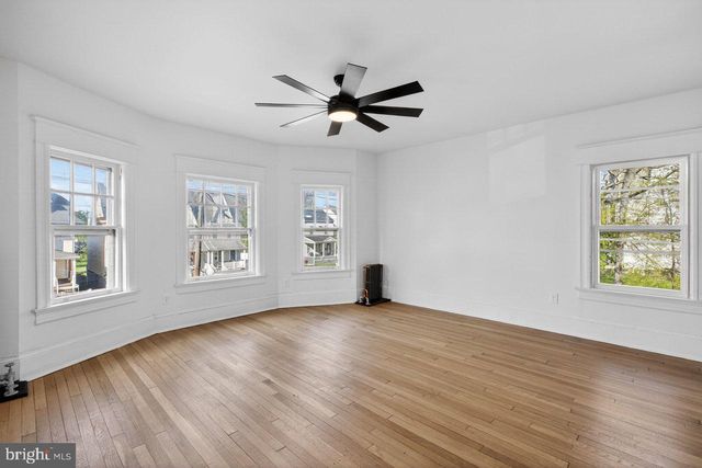 302 BELLEVUE AVE, Trenton, NJ 08618