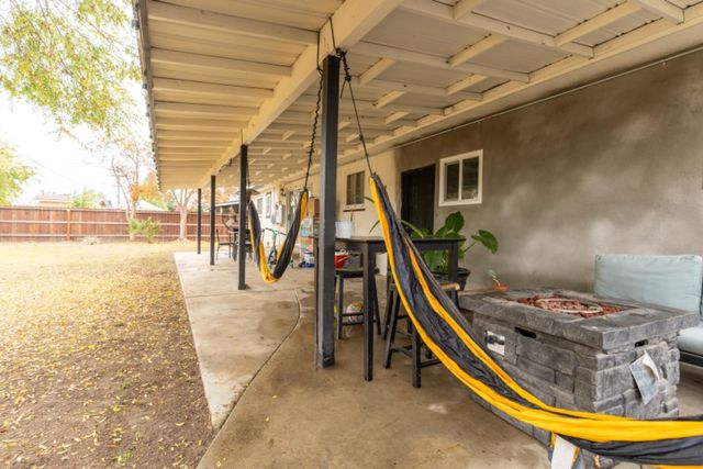 4860 E Amherst Avenue, Fresno, CA 93703