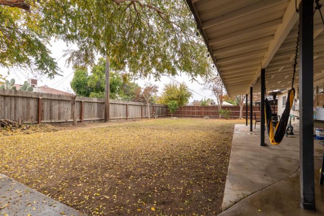 4860 E Amherst Avenue, Fresno, CA 93703