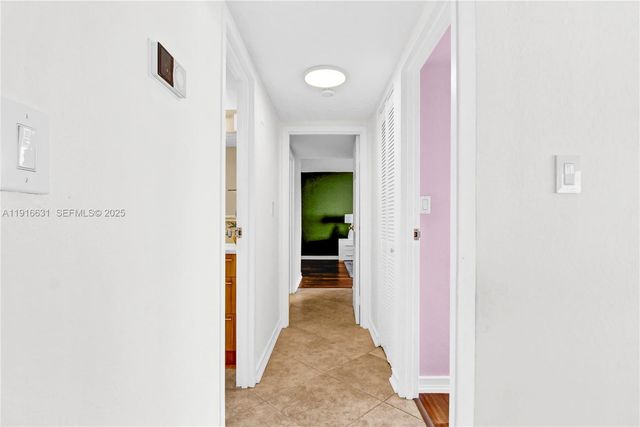 800 Parkview Dr 821, Hallandale Beach, FL 33009