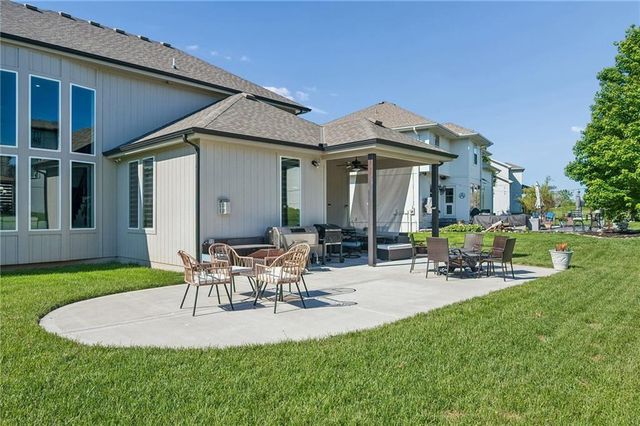 8112 NW 90th Street, Kansas City, MO 64153