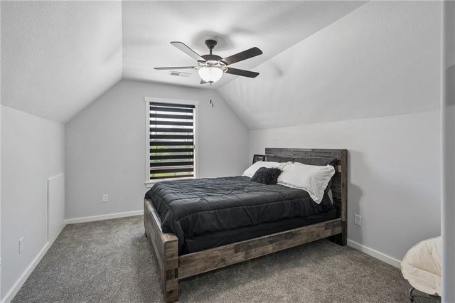 8112 NW 90th Street, Kansas City, MO 64153