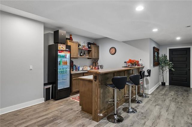 8112 NW 90th Street, Kansas City, MO 64153