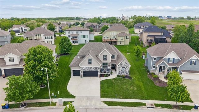 8112 NW 90th Street, Kansas City, MO 64153