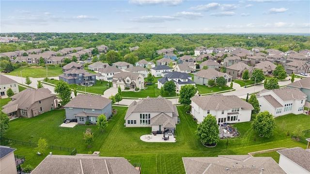 8112 NW 90th Street, Kansas City, MO 64153