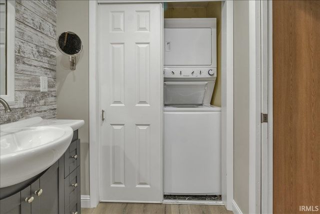 3024 Cottage Drive, Evansville, IN 47711