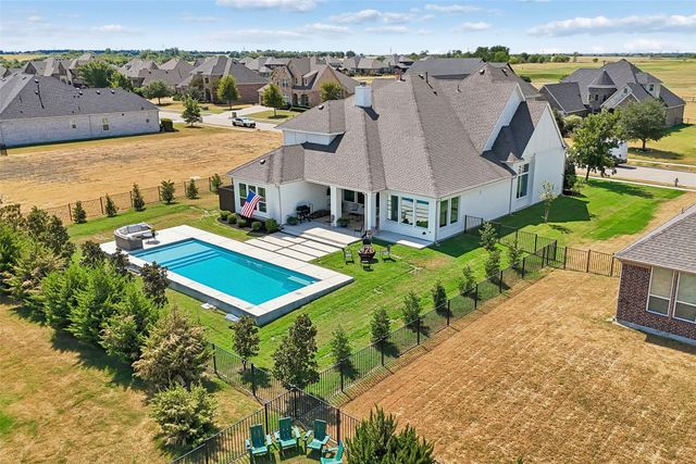 1818 Turtle Creek Lane, Gunter, TX 75058