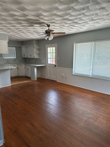 922 Downing Street, Forney, TX 75126