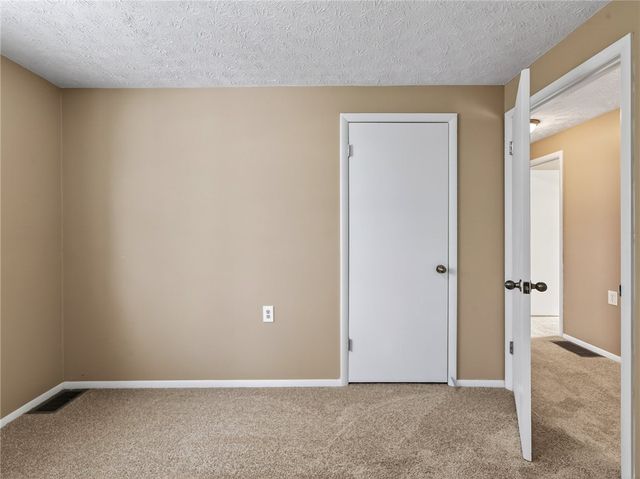 95 Summit Street, Perinton, NY 14450