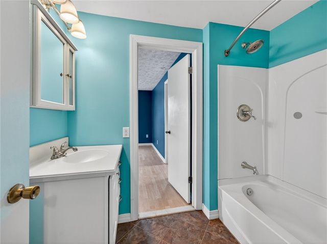 95 Summit Street, Perinton, NY 14450