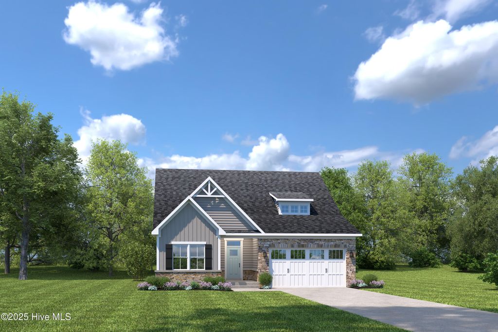1234 Middle Crest Drive NE, Bolivia, NC 28422
