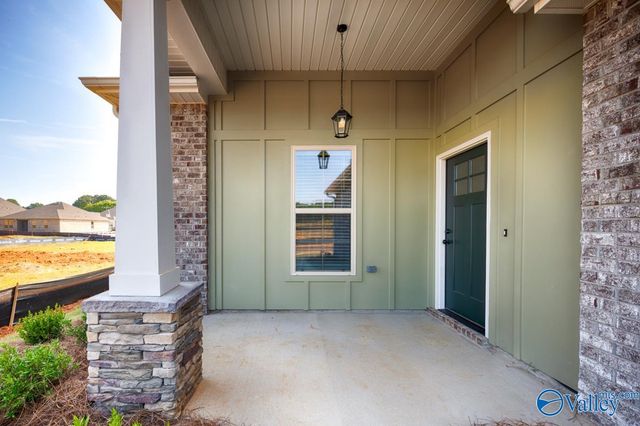 17718 Chenin Blanc Place, Athens, AL 35613