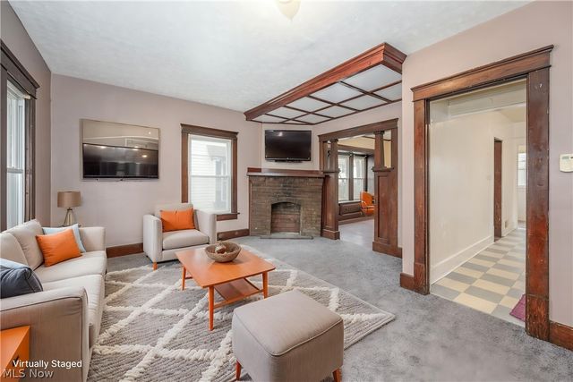 914 Delia Avenue, Akron, OH 44320