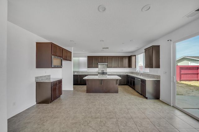 4637 Zoe Ave, Keyes, CA 95328