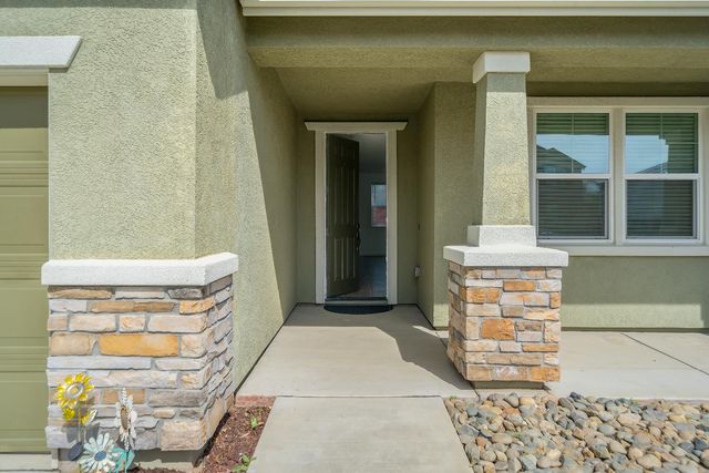 4637 Zoe Ave, Keyes, CA 95328