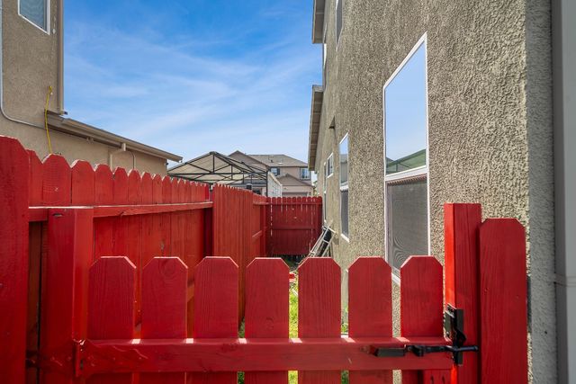 4637 Zoe Ave, Keyes, CA 95328