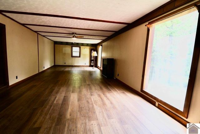 124 dustin rd, Kuttawa, KY 42055