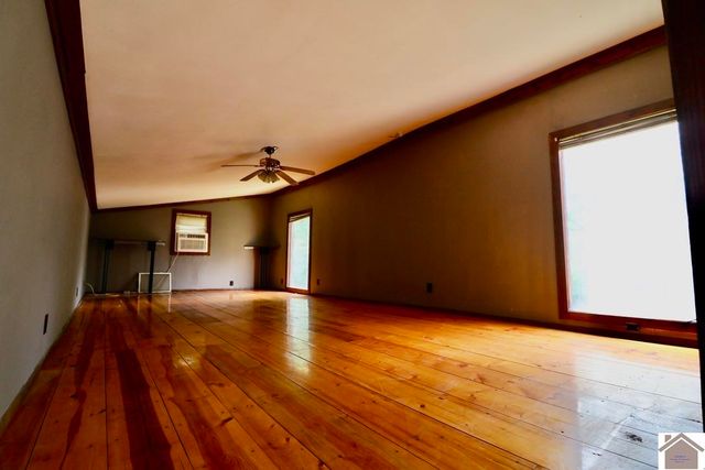 124 dustin rd, Kuttawa, KY 42055