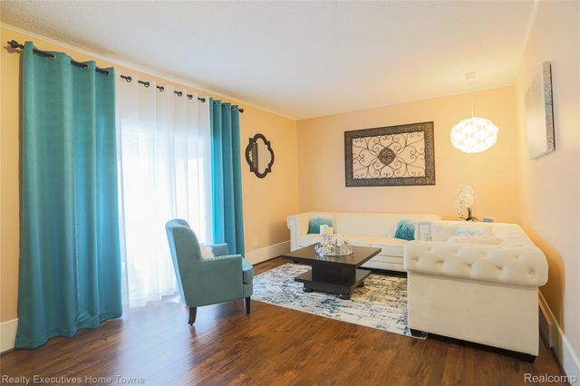 28821 Lund Avenue, Warren, MI 48093
