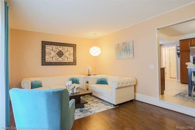 28821 Lund Avenue, Warren, MI 48093