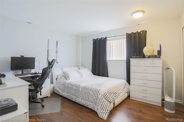 28821 Lund Avenue, Warren, MI 48093