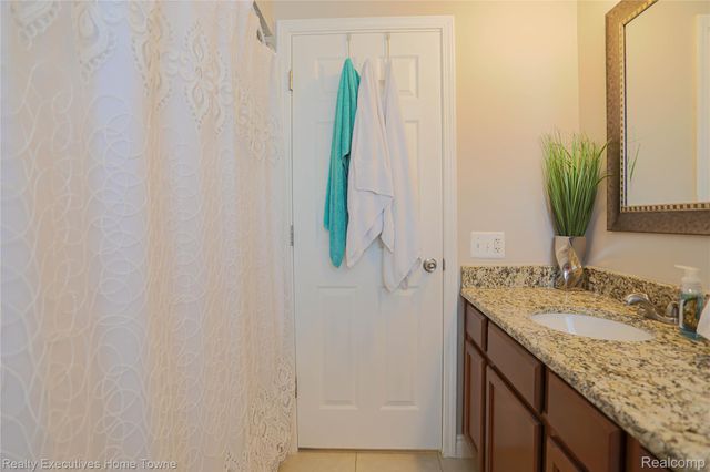 28821 Lund Avenue, Warren, MI 48093